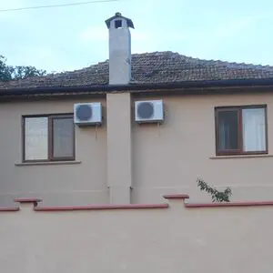 Renovated,fully furnished and ready for living country house