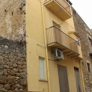 Townhouse in Sicily - Casa Carubia Salita Convento