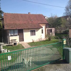 I am selling a furnished house in Obrenovac-Baric, Serbia