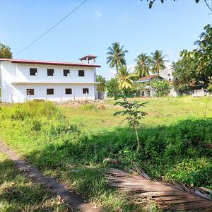 Off-the-Beaten-Path Residential/Commercial Land Sri Lanka
