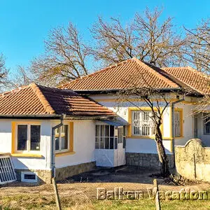 Renovated house for sale in the village Preselentsi