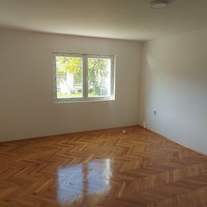I am selling an apartment in Vrnjacka Banja