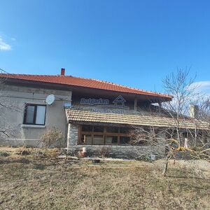  Bulgarioan house with new roof 7km from Balchik and the SEA