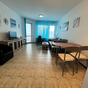 1-bed apartment with sea view 500 meters to the beach