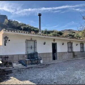 FURC08 Close to the village, superb garden. Video available.