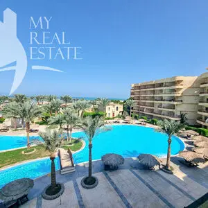 Front Pool and sea view 1 bedroom apartment