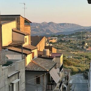 Panoramic Townhouse in Sicily - Casa Montalbano Sta. Martiri