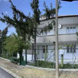 Property with a Large Plot in the Village of Dyrzhanitsa