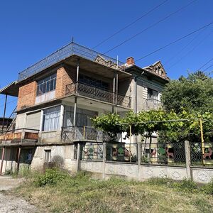 Big rural property with garage, spacious annex in vratsa 