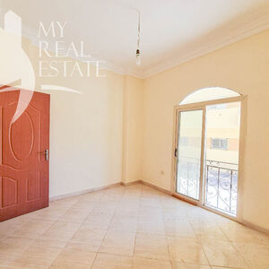 2 beds apartment for sale within a short walk to the beach