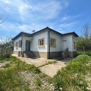 Renovated House Just 12 km from the Sea, Durankulak