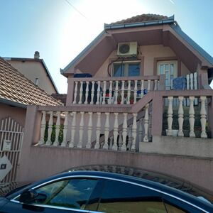 I am selling an apartment in Zemun, behind the Bezanijska ko