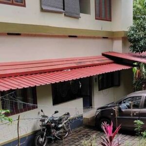 A house in 15cent land at Chemperi Kannur for sale