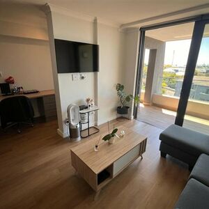 1 Bed Apartment in Newlands