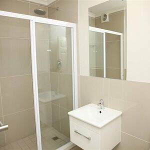 2 Bed Apartment in Kenilworth