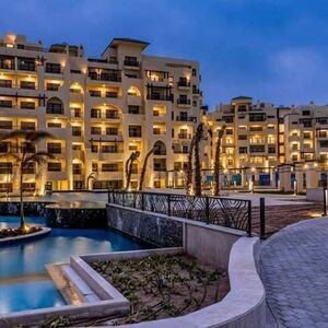  Studio 51m Pool View in Aldau Heights