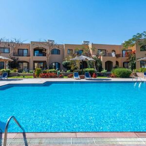 1 BDR in Exclusive Compound with Private Beach Access