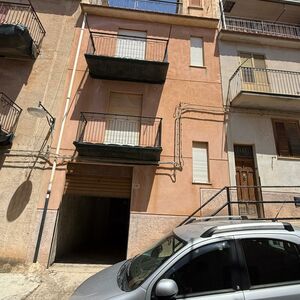 sh 843 town house, Caccamo, Sicily