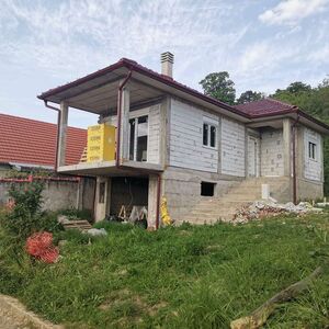 House under construction for sale - Irig