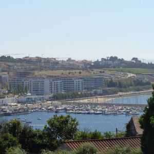 Duplex penthouse rental in downtown Porto river/sea views.