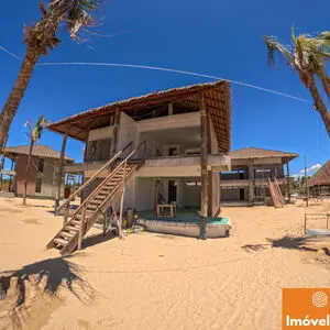 Charming Bungalow on Guajirú Island in Itarema, Ceará: 1 Sui