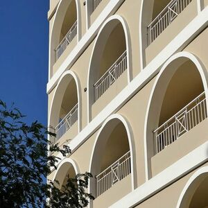 Sea-view apartment in Hadaba – 20% off limited time