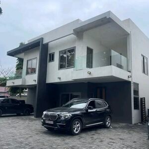 Furnished 3-bedroom townhouse @ Labone/+233243321202