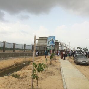 Solace Commercial Estate, Chevron 