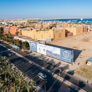  2 Bed Apartment – Direct to Pool + 2 Private Gardens – Cash