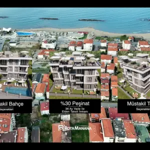 ROTAMANANA KARASU The sea is under your feet.