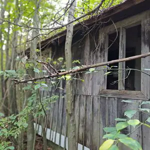 2houses, self sustainable, abandoned village