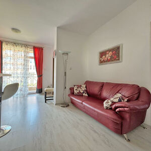 Two-Bedroom Ground-Floor Apartment for Sale | Sunny Day 6