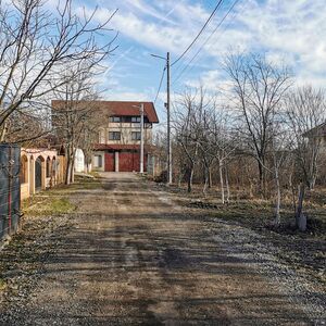 Intravilan Land 1,013 sqm – Pasărea, Brănești