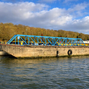 Residential Concrete Barge with Exceptional Potential £39995