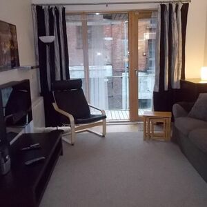  Modern 2 Bed, 2 Bath Central Dublin Flat, 