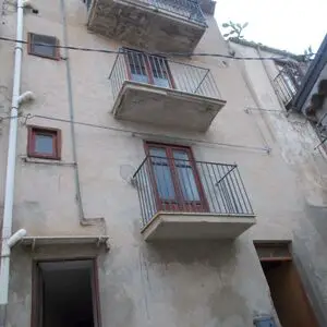 sh 857 town house, Caccamo, Sicily