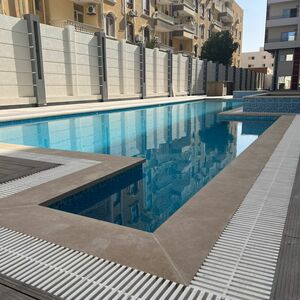 🏝️ 2 Bed Apartment – Front View with Sea & Promenade Views