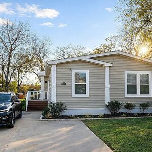 2 bedrooms and 2 bathrooms house