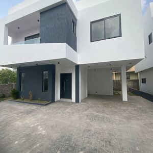 EXECUTIVE 2-BEDROM SMART HOME FOR SALE @NANAKROM