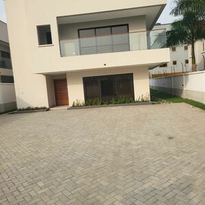 EXECUTIVE 4-BEDROOM SMART HOME TO LET@ TSEADDO,ACCRA