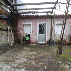Moradia Geminada Para Restauro pr&oacute;ximo do Hospital de Braga