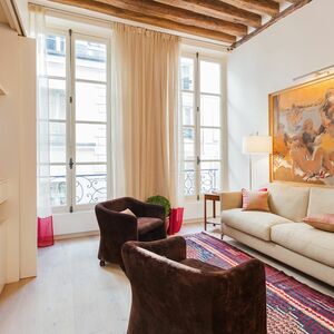 STYLISH MODERN 2 BEDROOM APARTMENT