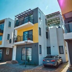 FULLY FURNISHED 4-BED TOWNHOME TO LET@BURMA HILL,GHANA