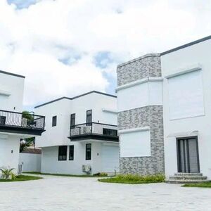 MODERN 4-BEDROOM TOWNHOME TO LET@EAST LEGON