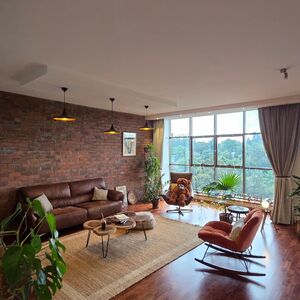 Elegant 3-Bedroom Residence Featuring Modern Lifestyle 
