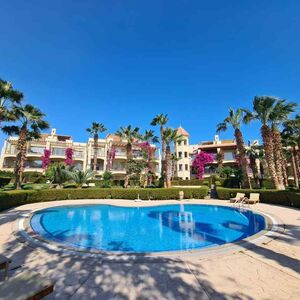 Luxury 2BR apartment with Private pool & garden| Veranda