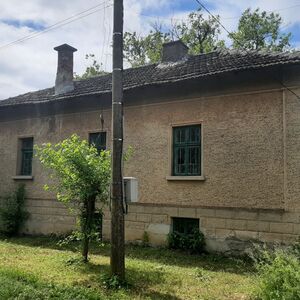 Cheap rural house with land and quiet location in Bulgaria