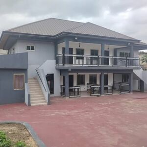 EXECUTIVE 2-BEDROOM APARTMENT TO LET@ DZORWULU, GHANA