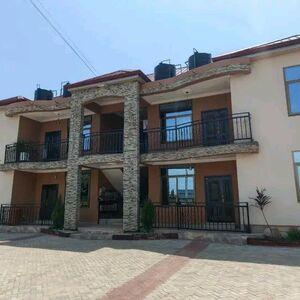 EXECUTIVE 2-BEDROOM FLAT TO LET@EAST AIRPORT