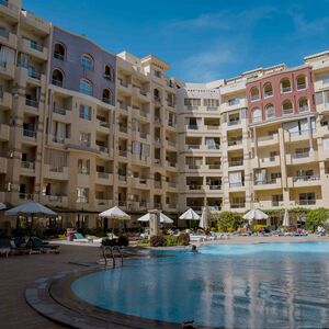 Ready 2BR apartment with Pool View| Florenza Khamsin